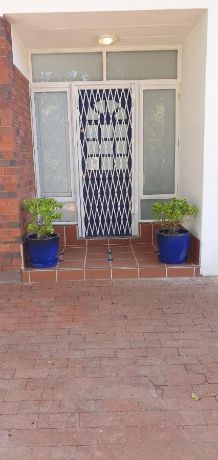 Summer Sand Holiday Cottages Scottburgh Eksteriør billede