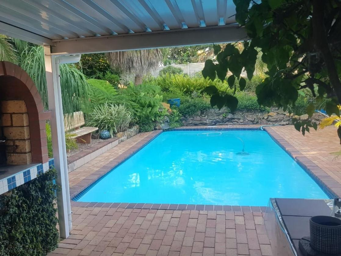 Summer Sand Holiday Cottages Scottburgh Eksteriør billede